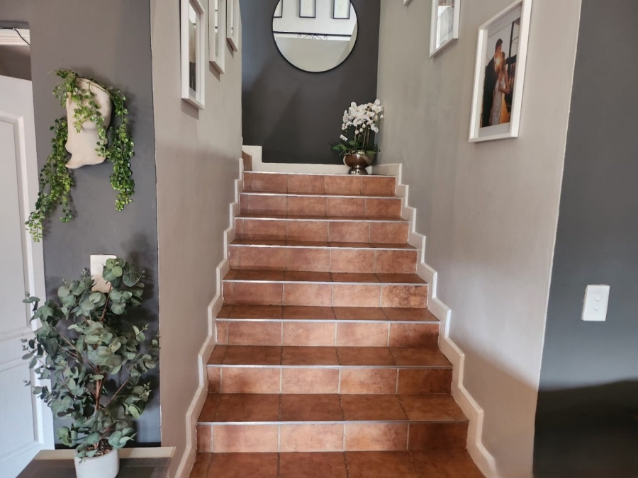 3 Bedroom Property for Sale in Landsmeer Residential Estate North West
